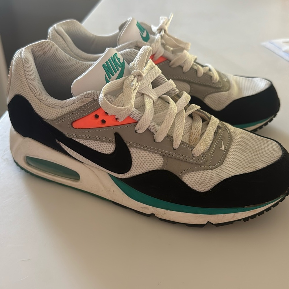 Nike Air Max Sneakers - White, Black, Gray, and Teal Accents